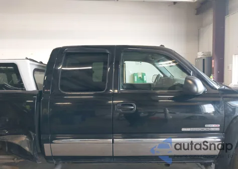 2004 GMC Sierra 2500Hd Sle из США, поврежденный, VIN 1GTHK29144E141165